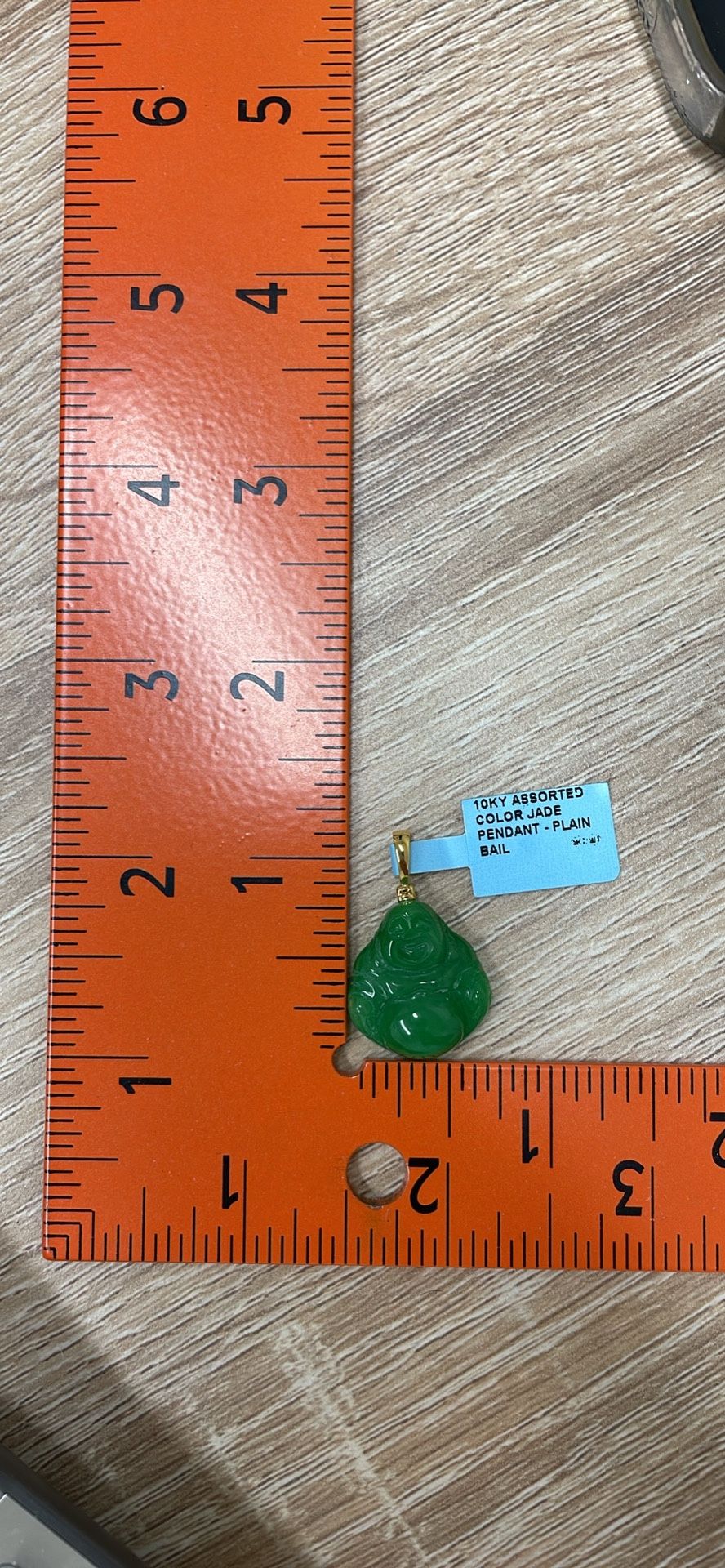 10K Plain Green Colored Jade Pendant