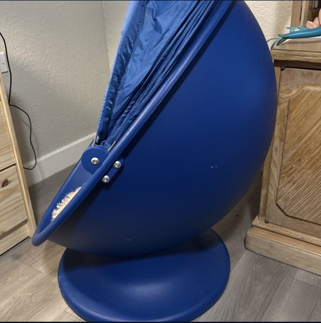 P.S. Lömsk IKEA Egg Chair Blue