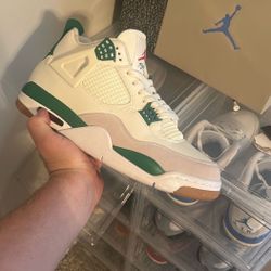 Pine Green Jordan 4s Size 11