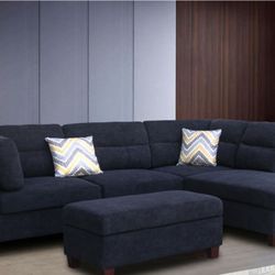 103.5"W Black Fabric Sectional Sofa with Right Facing Chaise, Storage Ottoman, and 2 Accent Pillows