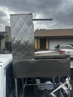 Pastor Troumpo Cooker And Gas Grill