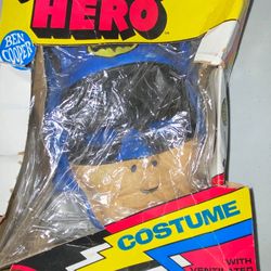 Damaged BATMAN Ben Cooper 1976 Halloween Costume