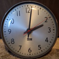 Vintage IBM INDUSTRIAL WALL CLOCK KNOW AS SCHOOL CLOCK 