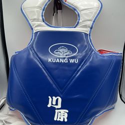 Kuang Wu Taekwondo Youth Set Like New! 