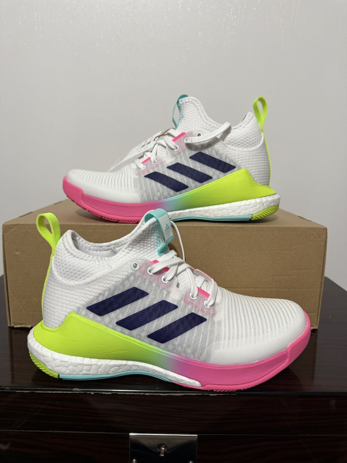Adidas Women’s Crazyflight Mid Volleyball Shoes White Pink HP3337 Size 12