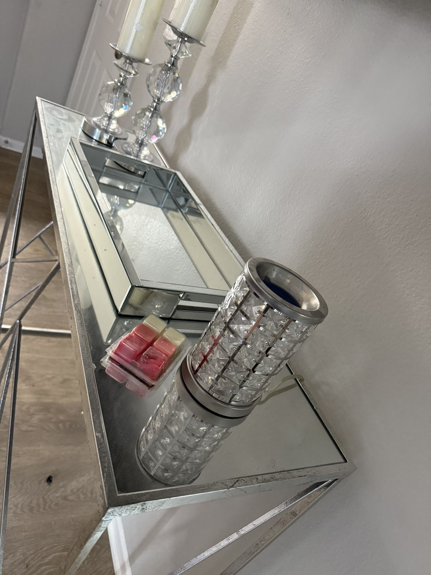 Mirror Table