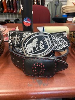Cinturones de cuero charros