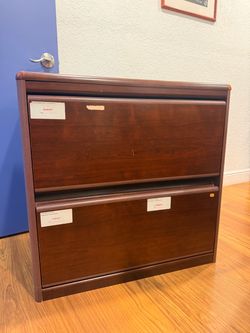 FREE OFFICE FURNITURE PICK UP ONLY