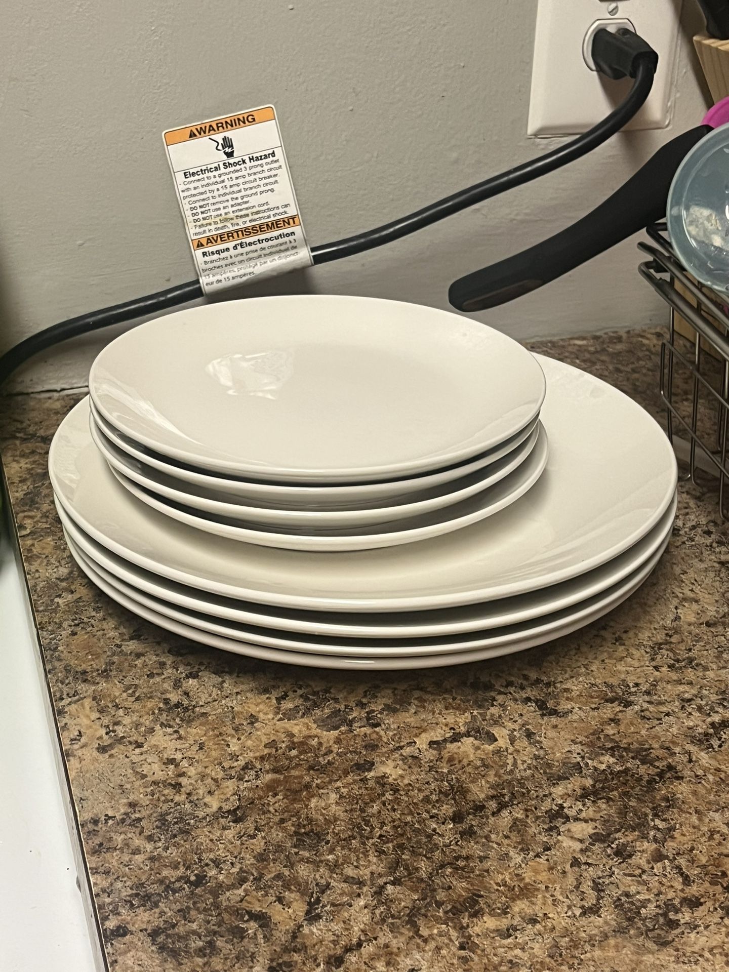 8pc Plate Set