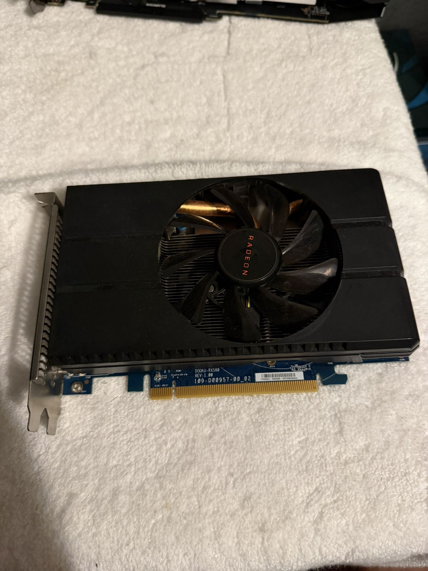 RADEON RX580