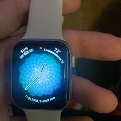 Apple Watch SE, Second Gen