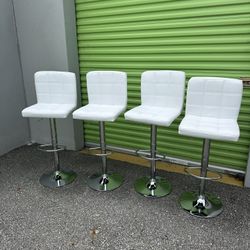 Bar stools (set of 4)