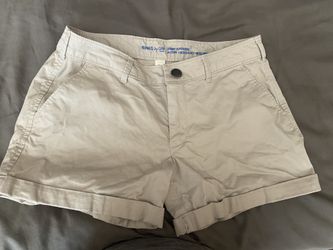 Ladies Gap size 4 shorts