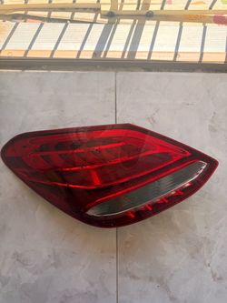 2015 Mercedes-Benz C300 4MATIC Left Driver Side Brake/Tail Light