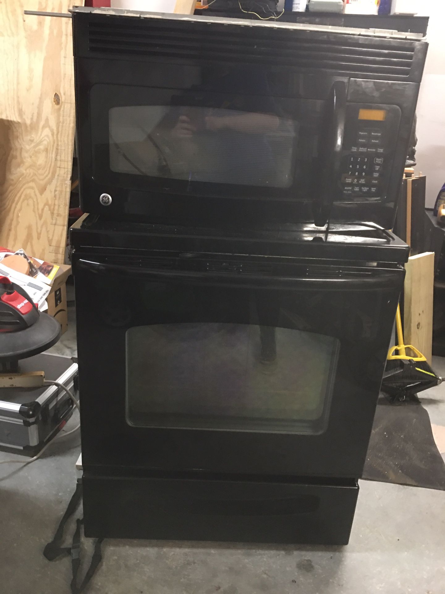 GE Appliances - Stove and Microwave