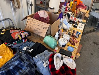 Garage sale !!