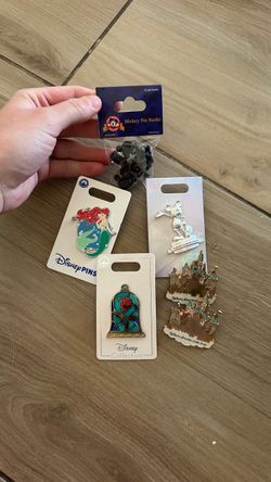 Disney pins