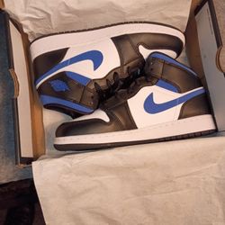 NIKE AIR MAX ,JORDAN,ADIDAS,