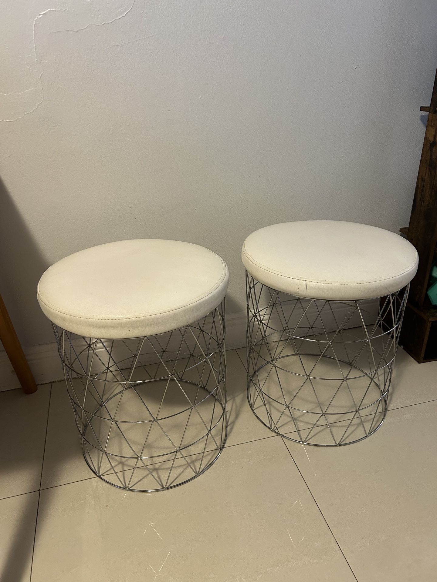 Chair Chrome Round   Moving Sale  