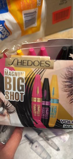 She Does The Magnum Big Shot Mascara Set