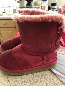 Uggs toddler size 10