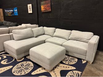 L Shape Sectional & Ottoman. 🚚WE DELIVER🚚