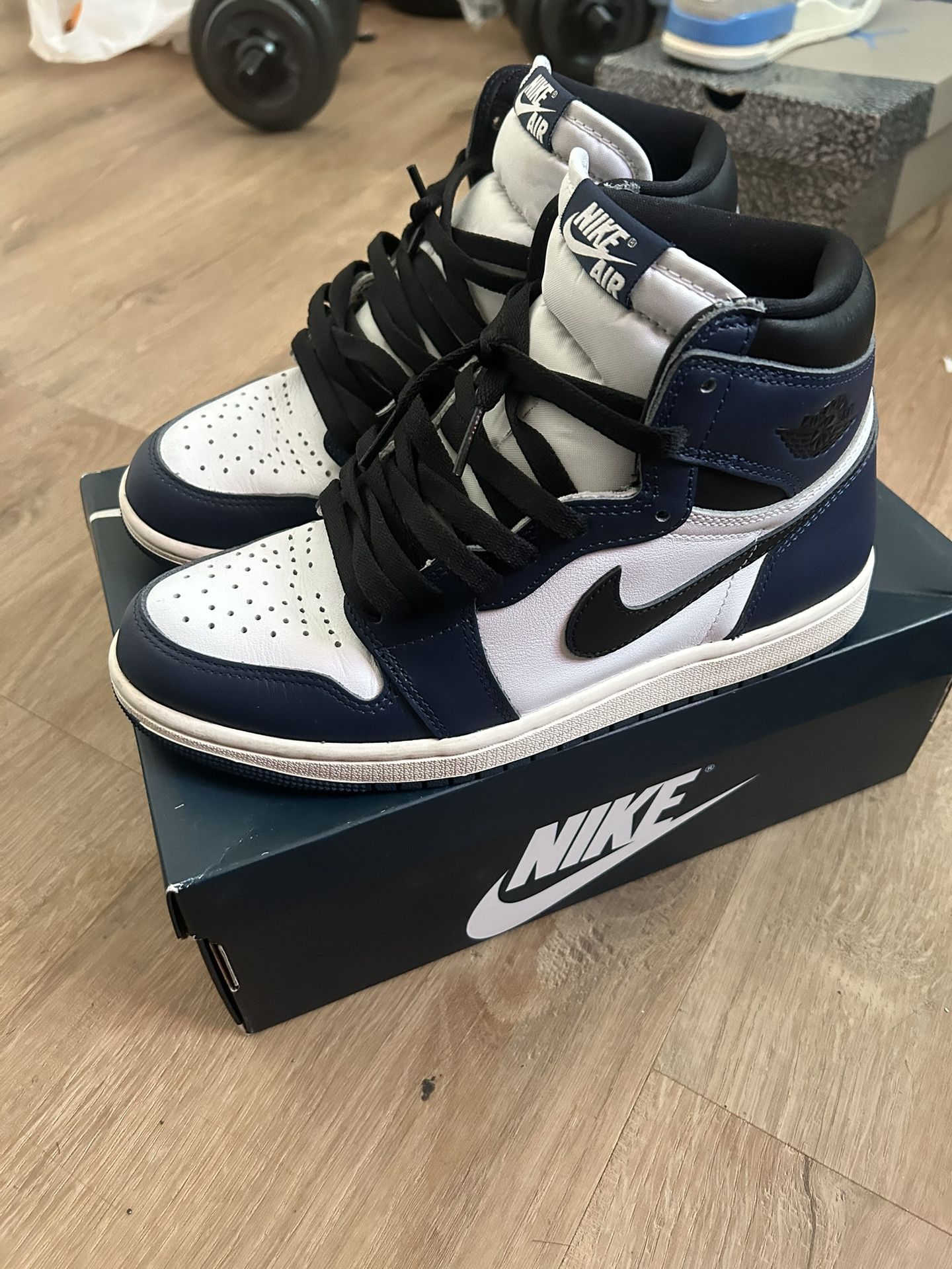 JORDAN 1 MIDNIGHT NAVY BLUE