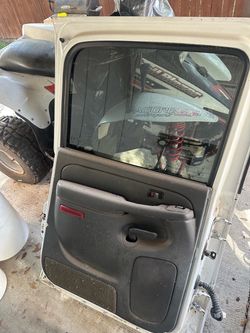 2005 cateye driver back side door gmc