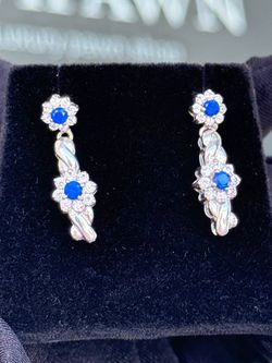 21 karat white gold blue lab sapphire and CZ stones flower earrings
