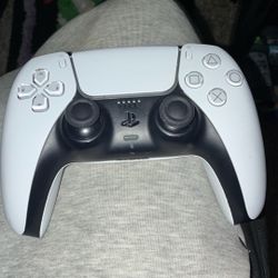 White Ps5 Controller 