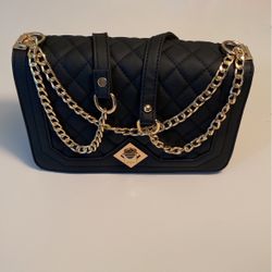 Black Purse With Gold Chain 