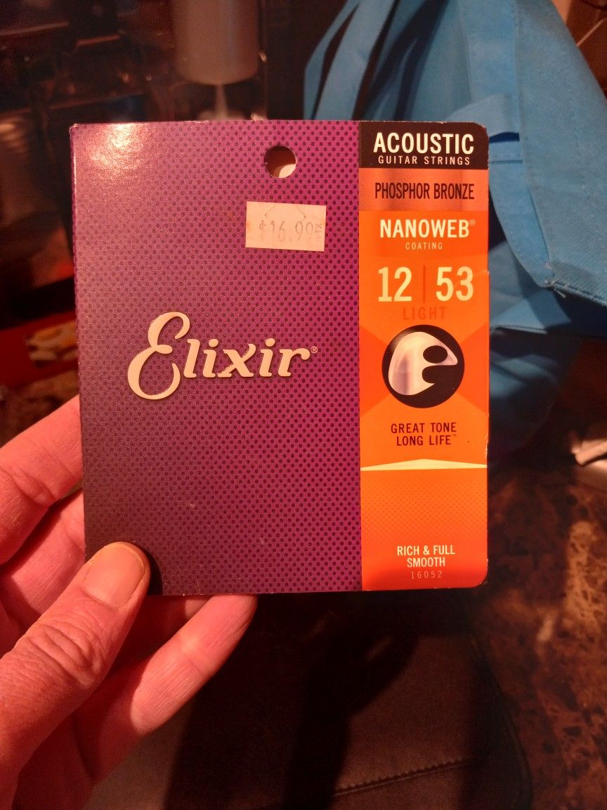 Elixir Acoustic Guitar Strings Nanoweb Coating. Phosphor Bronze 12-53 Light