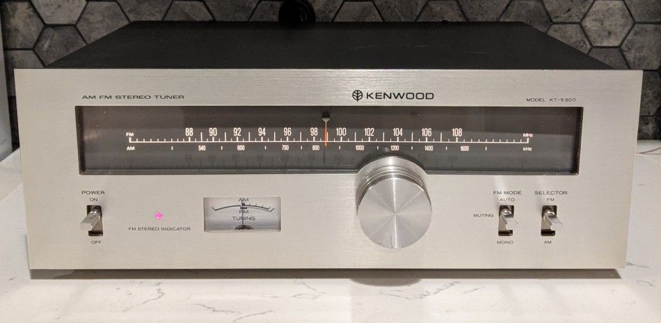 Vintage Kenwood Stereo Tuner