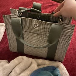 Lululemon Purse 