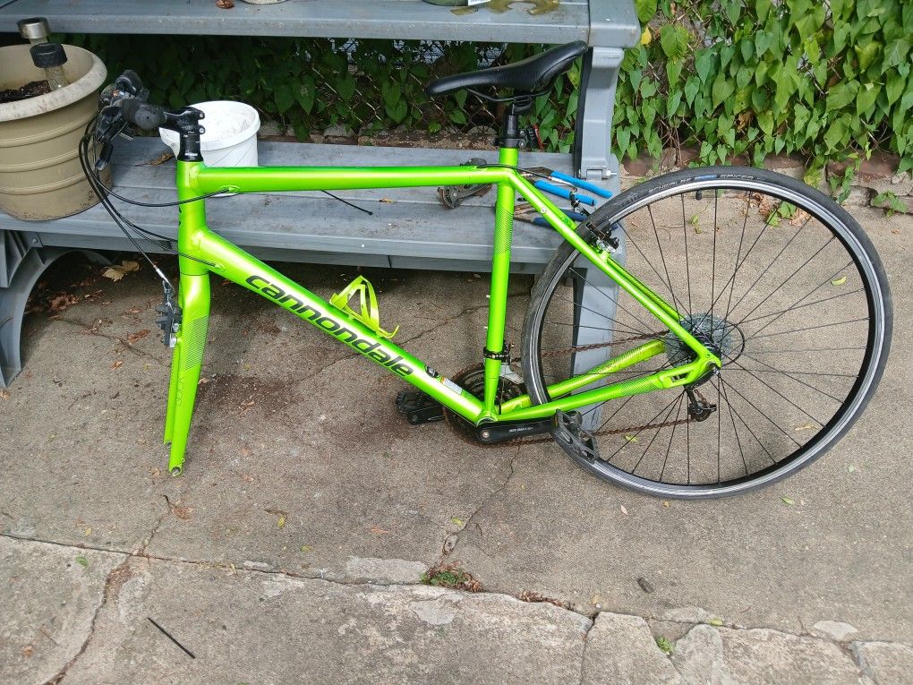 Cannondale Quick 4 XL  Lime Green Good Condition 