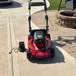 Toro 22” Personal pace Flex Force 60V Lawn Mower
