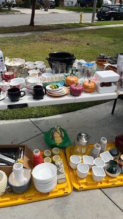 Garage sale last day Downey
