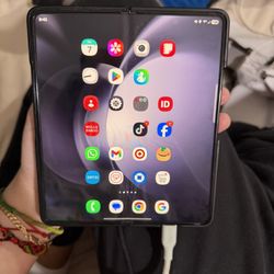 Like new Samsung Z Fold 5 256GB 