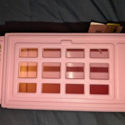 Light Up Love Phone Booth 6 Inches