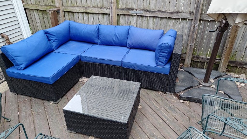 Blue Outdoor Modular Patio Couch Sectional With Table
