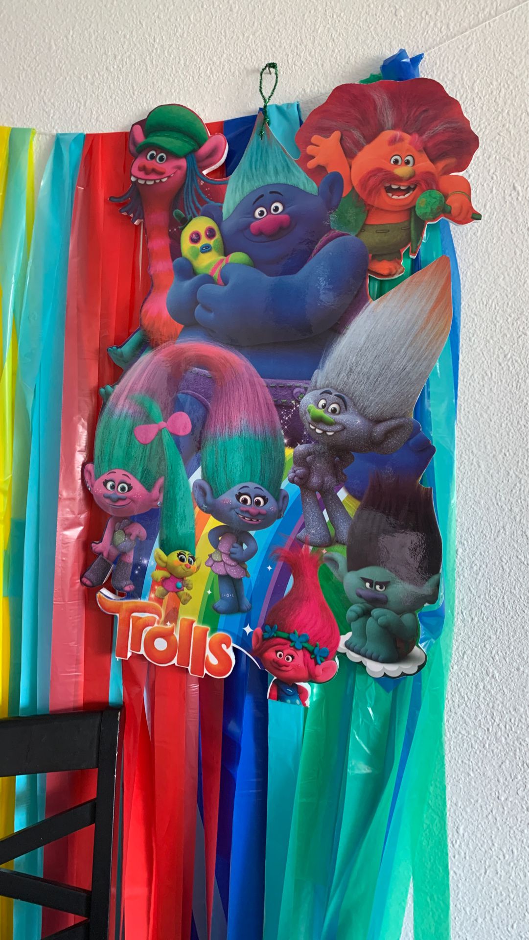Trolls party decorations
