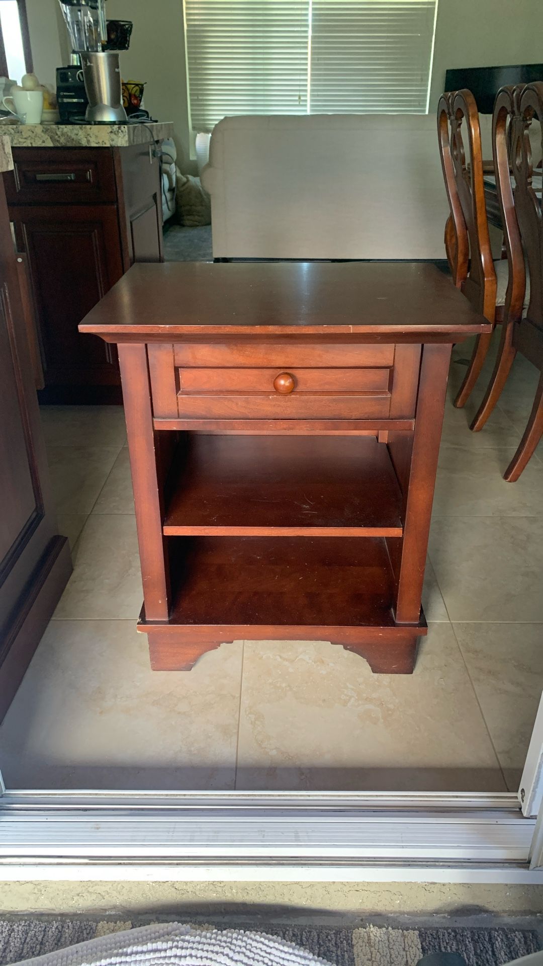 2 Night Stands 