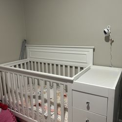 Convertible Crib to Full Bed 