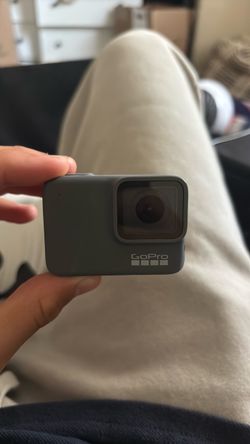 Go Pro 7 silver with chest mount