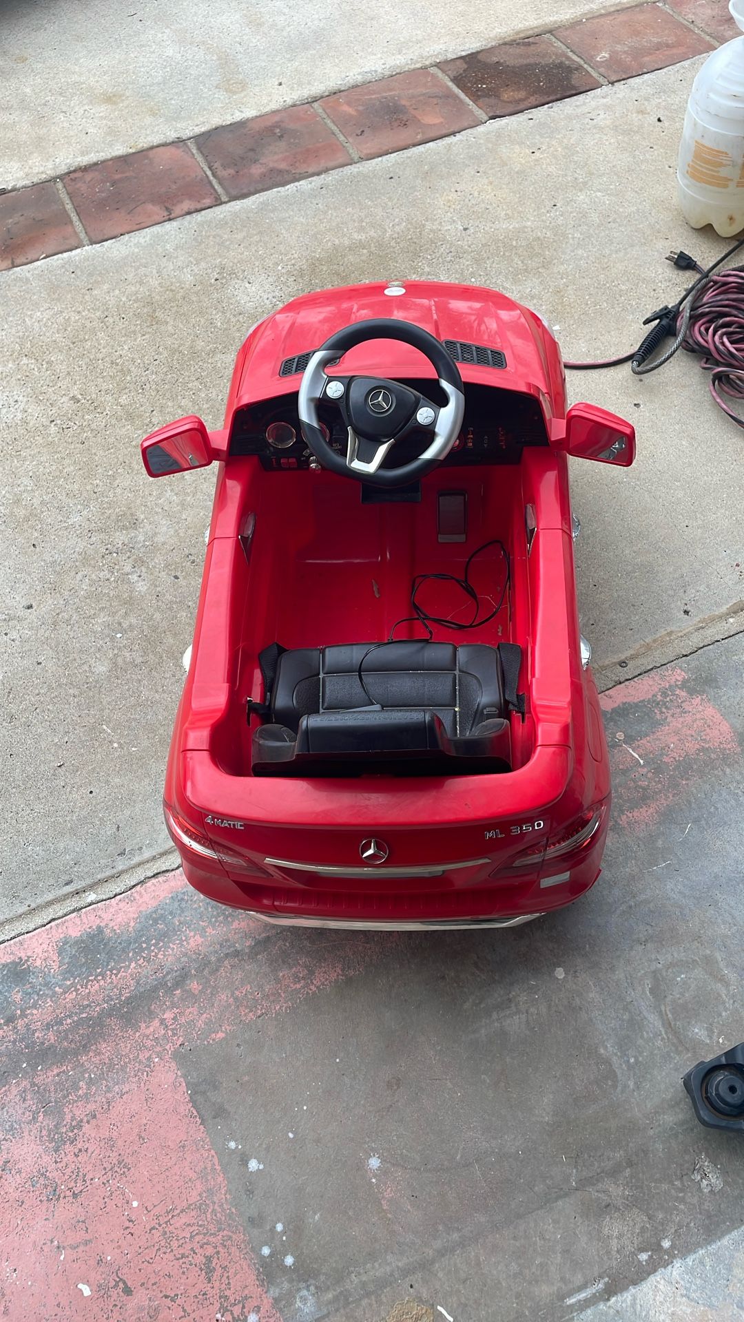 Kids Toys/Mercedes/household item