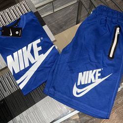 Hmu everything $50 ✅✅🔥🔥  Nike short sets sizes small left   Nike sweatsuits sizes s,2x,3x