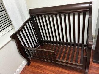 Crib/ toddler/ full size bed