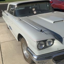 1959 Ford Thunderbird 