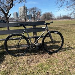 Fixie size 52 (READ DESCRIPTION) send me a message if u like it or want it