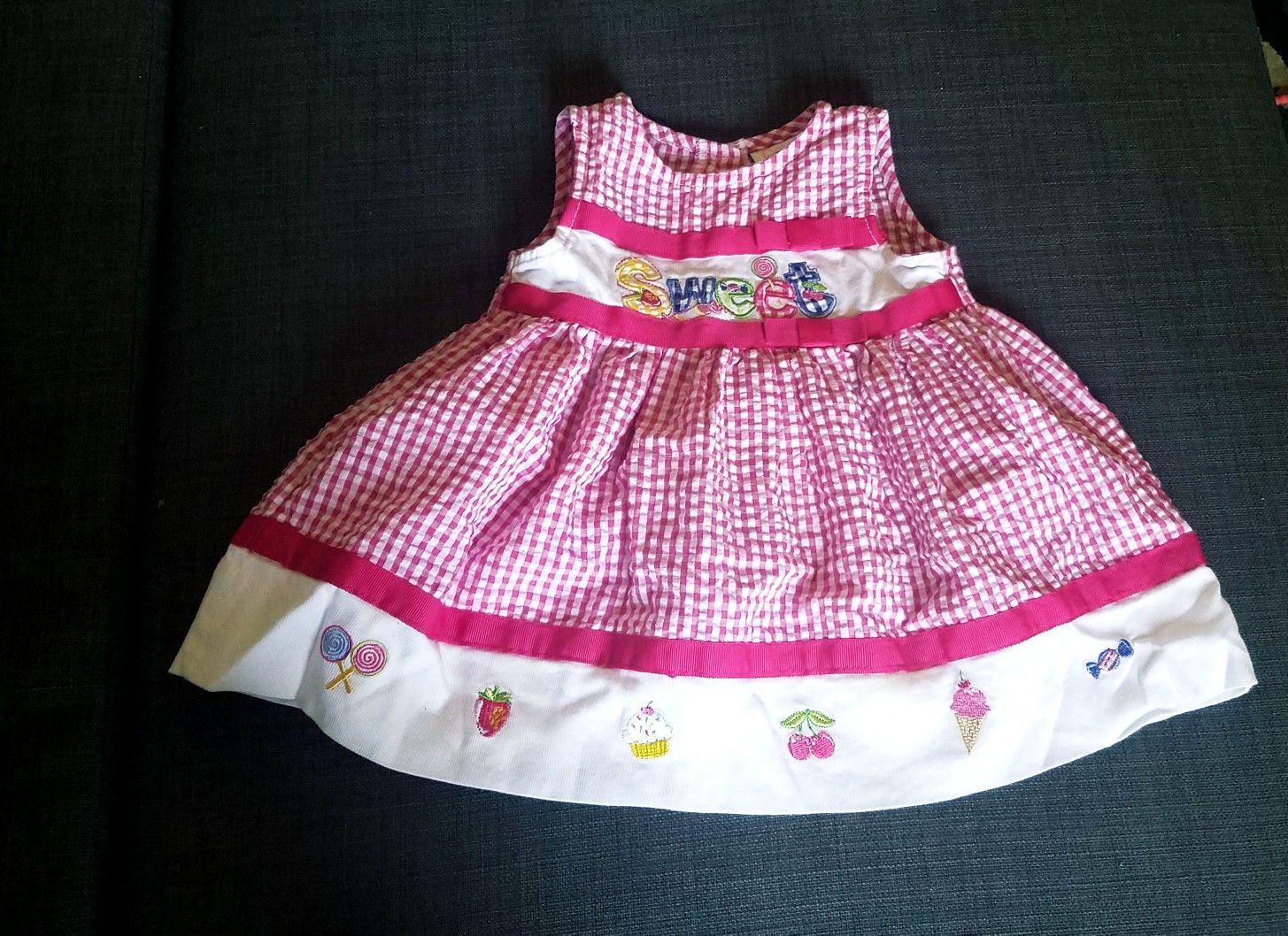 Youngland Girl Dress size 6/9 months